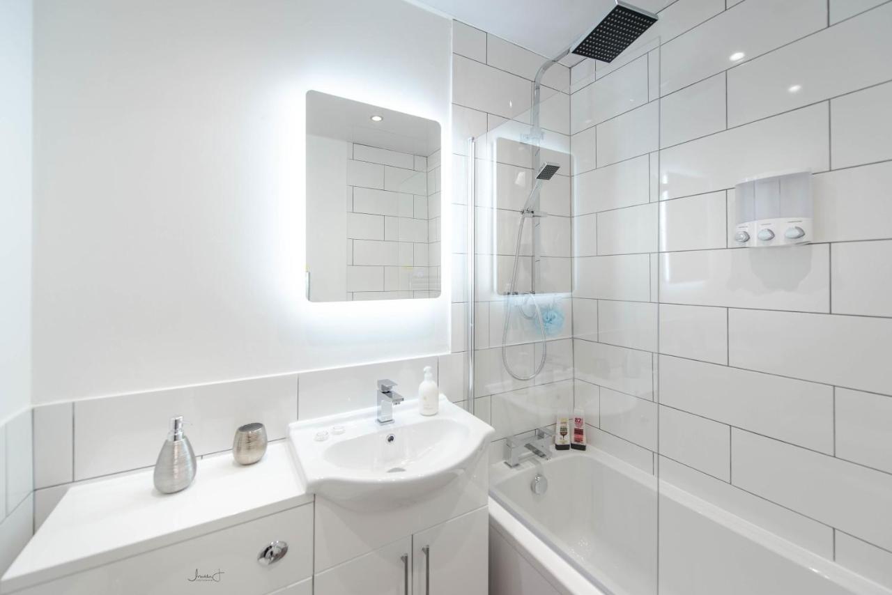 Liverpool Harrow Road Sleeps 6- Infinity Apartment エクステリア 写真
